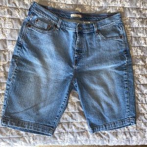 Levi shorts